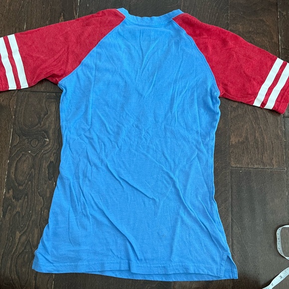 Women’s small Nike Texas Rangers shirt - Picture 6 of 6